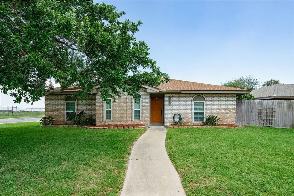 3334 Otranto Drive, Corpus Christi, TX 78418
