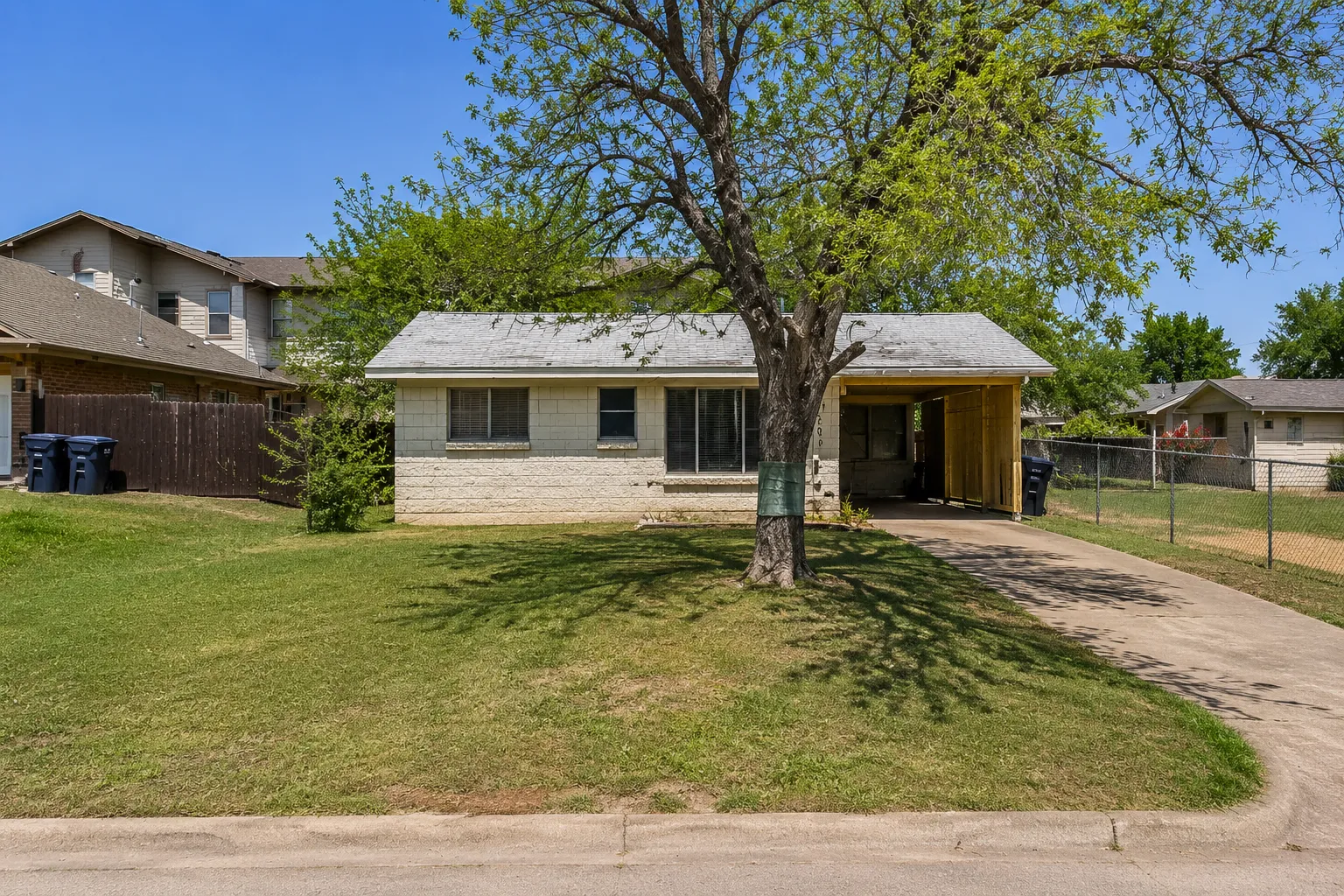 5620 Bonnell Ave, Fort Worth, TX 76107
