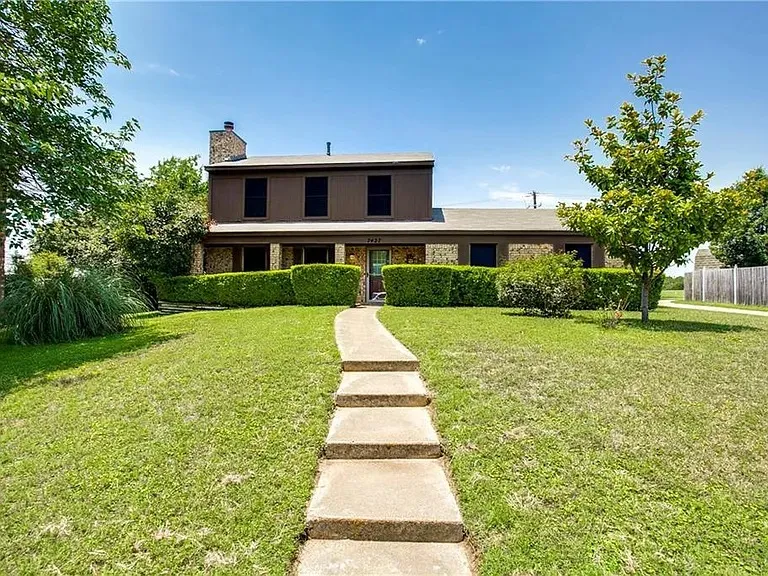 7427 Boisenberry Lane, Dallas, TX 75249