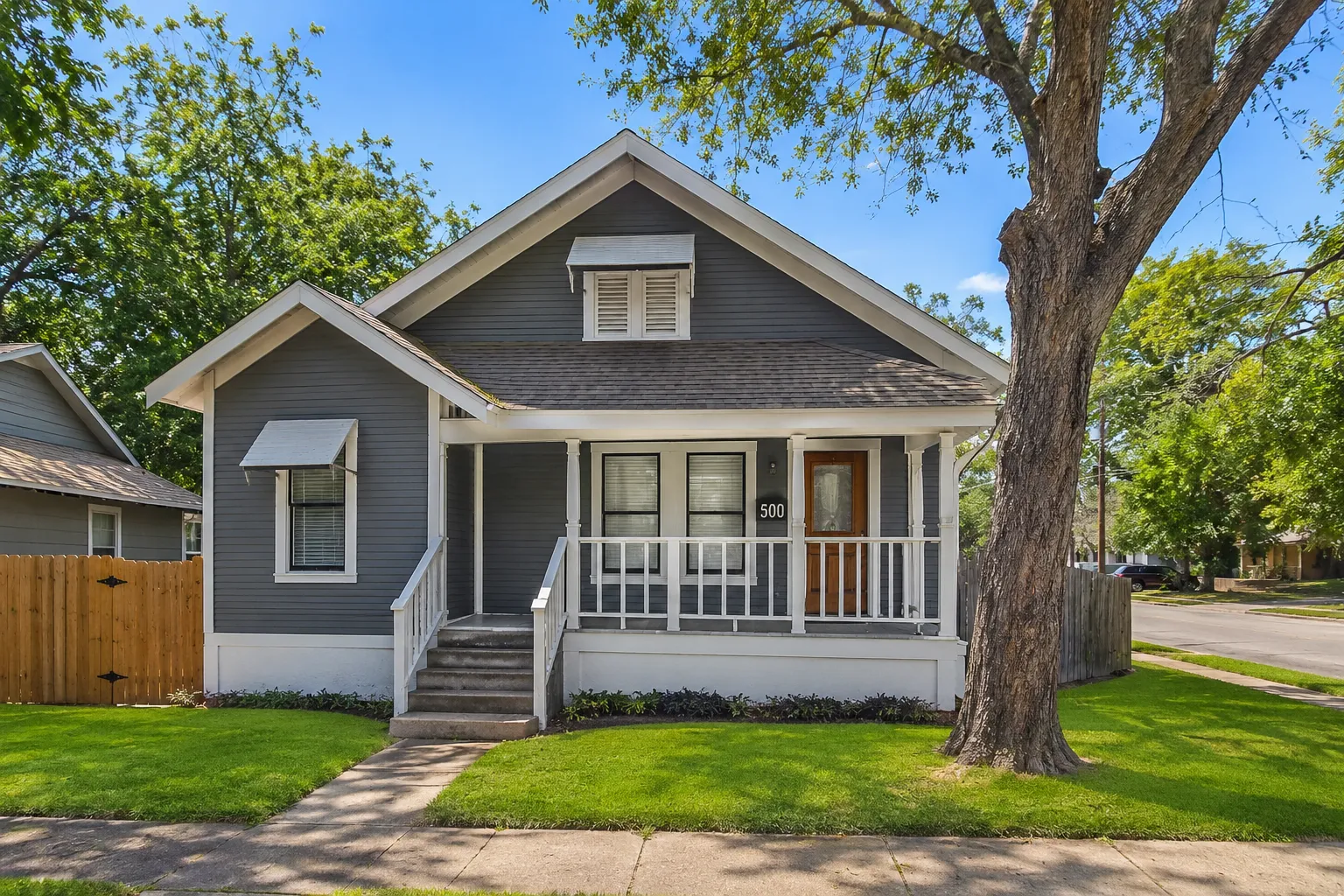 500 E 7th St, Dallas, TX 75203
