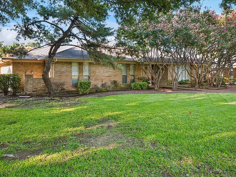 4108 Myerswood Ln, Dallas, TX 75244