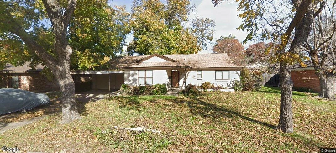 8600 Twilight Dr W, Benbrook, TX 76116